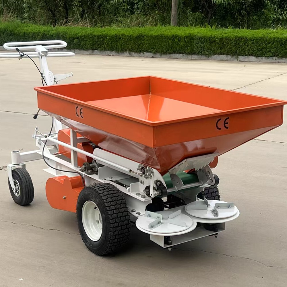 Self-propelled compost spreade - Farming Year reseña y precio